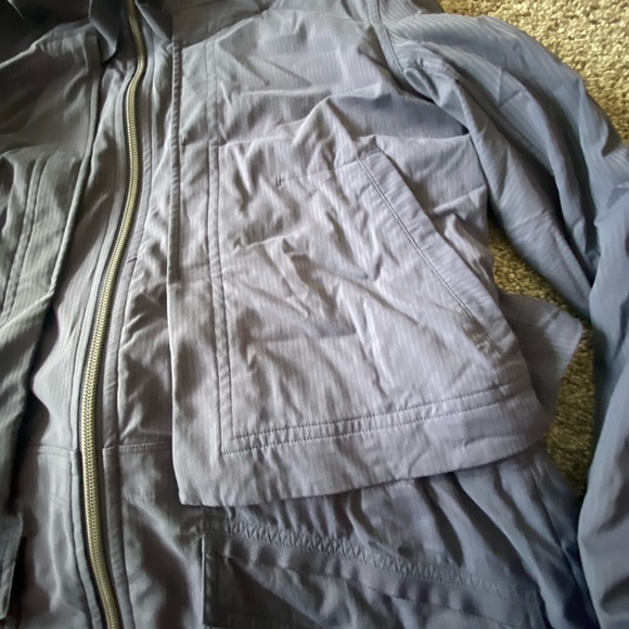 Lululemon 3/4 length effortless pinstriped jacket. - Picture 2 of 7